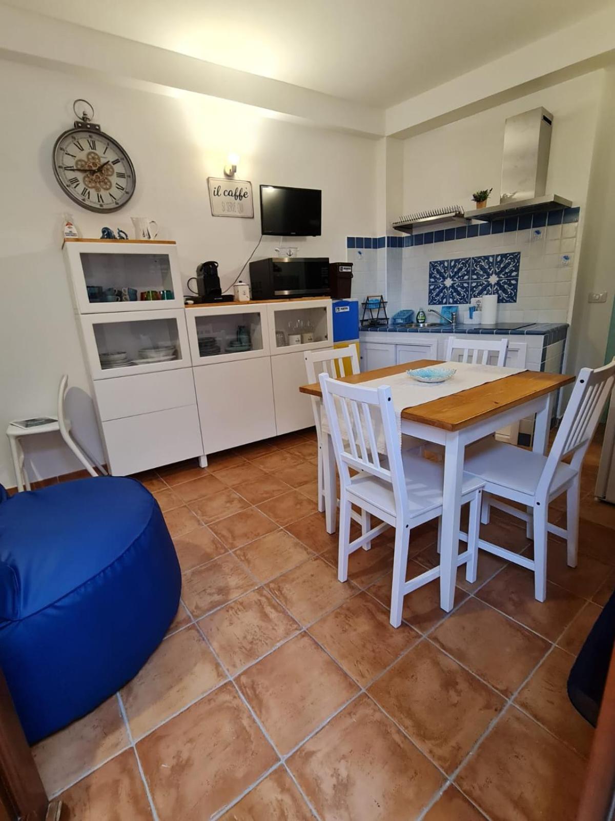 דירות SantʼAntìoco La Casa Di Orimari מראה חיצוני תמונה
